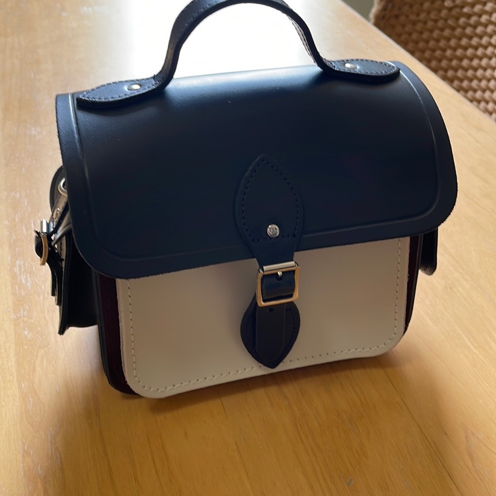 Cambridge Satchel Company - The Traveller